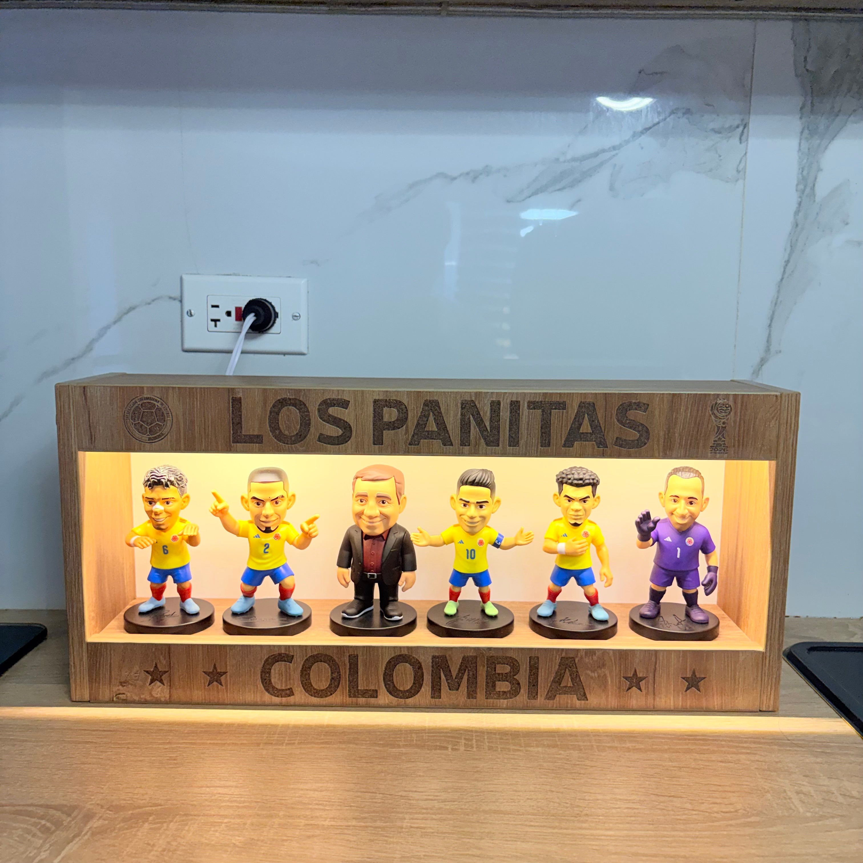 Mueble Porta Figuras Luz LED
